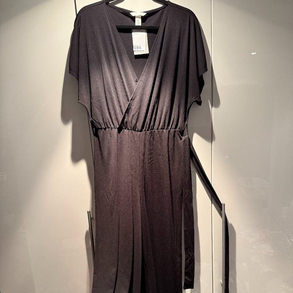 H&M Black Wrap-Style Jumpsuit – Effortless & Flattering